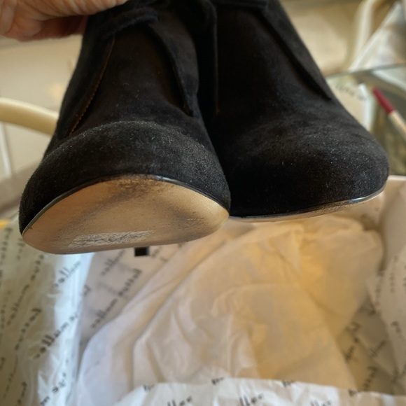 Adorable black suede Bettye Muller bootie heels, 36 - Picture 13 of 14